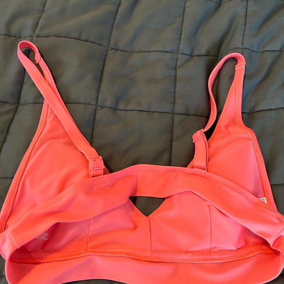 Aerie pink bikini top - Picture 2 of 3